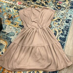 Sleeveless brown dress